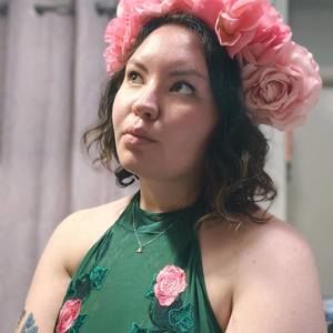 Meet your Posher, Alicea